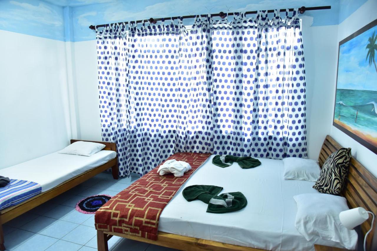 Hotel Happy Tuna Hikkaduwa Kültér fotó