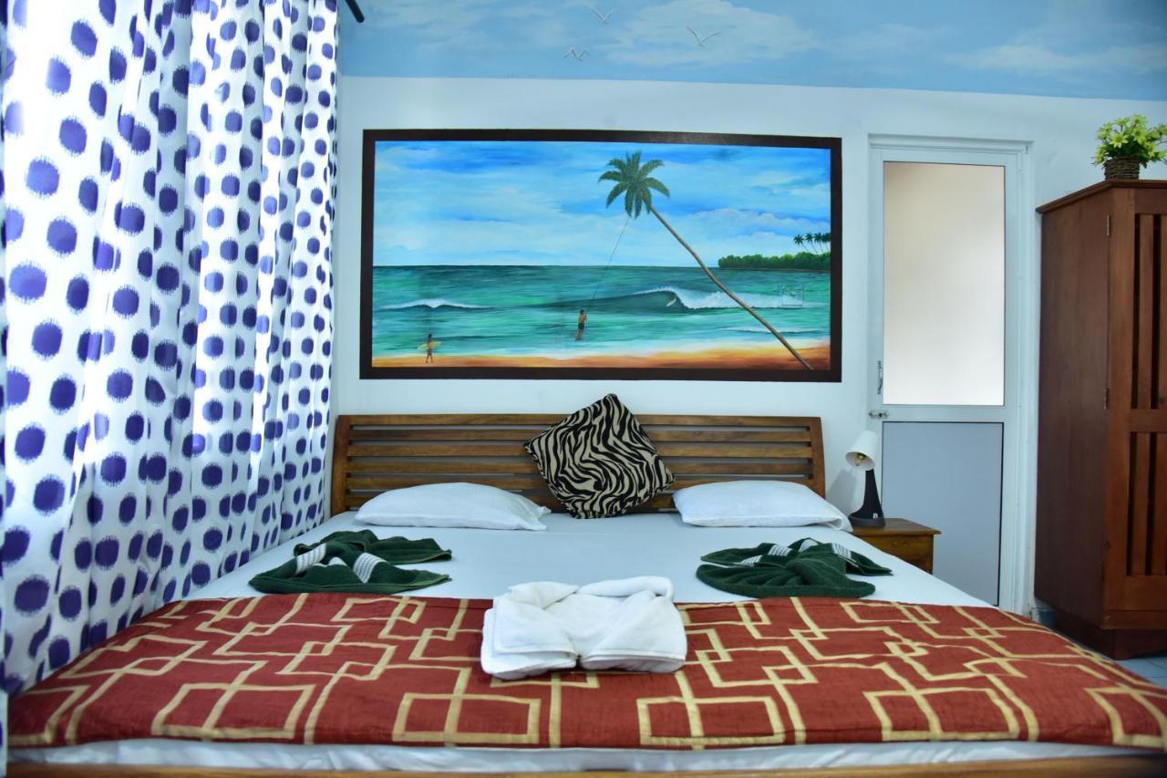 Hotel Happy Tuna Hikkaduwa Kültér fotó