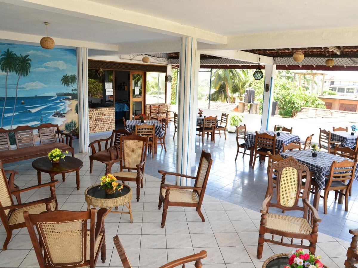 Hotel Happy Tuna Hikkaduwa Kültér fotó