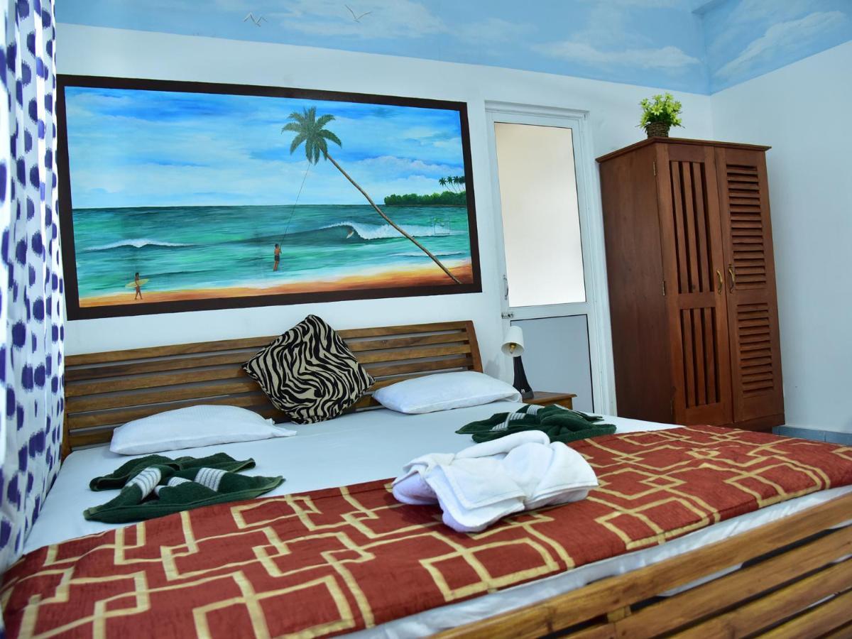 Hotel Happy Tuna Hikkaduwa Kültér fotó